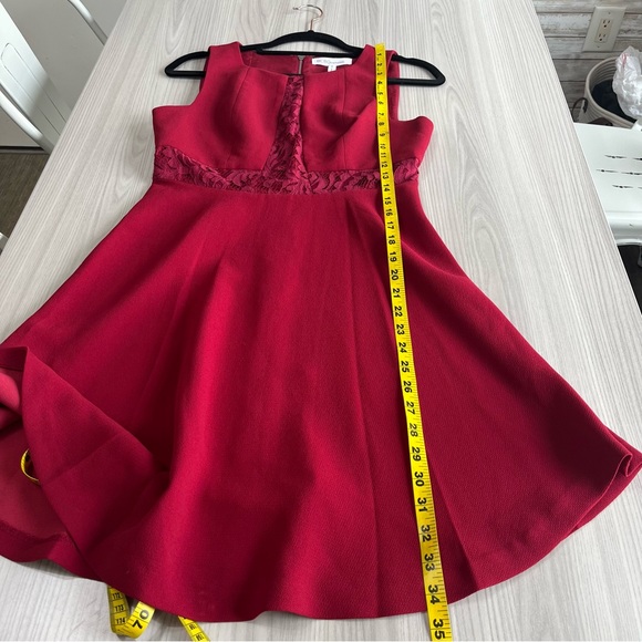 NWT BCBGENERATION Sleeveless Lace Embellished Fit and Flare Formal Dress Size 6 - Picture 7 of 10